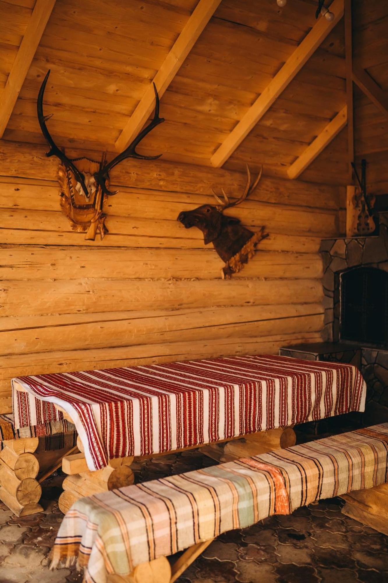 Rich Oak - Готель З Відкритим Панорамний Басейном Yablunytsya Exterior photo